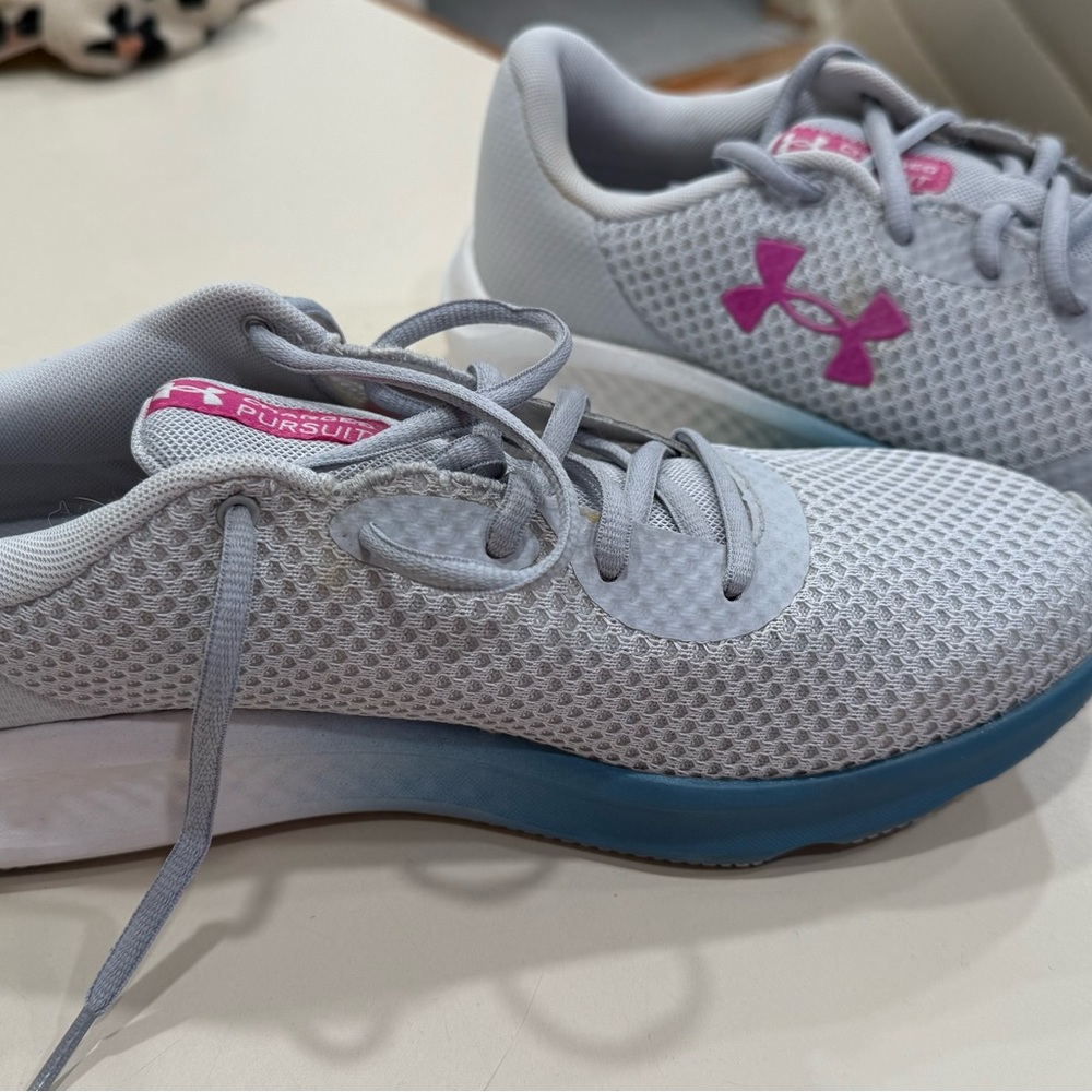 Under Armour Women’s Pursuit Running Shoes - Light Gray with Pink
